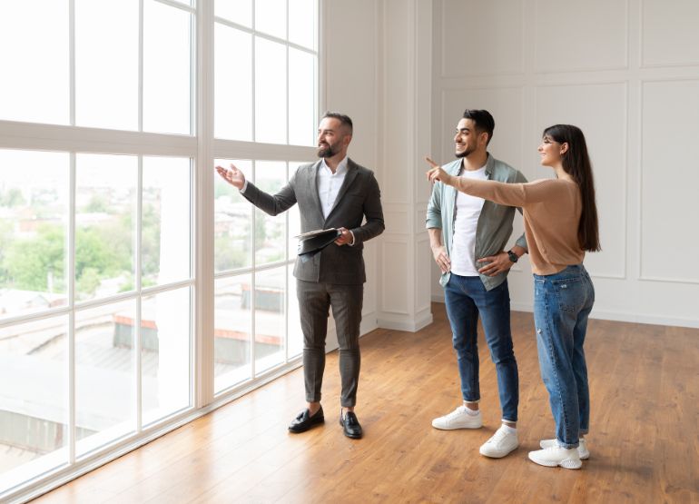 Difference Between Realtor vs. Real Estate Agent